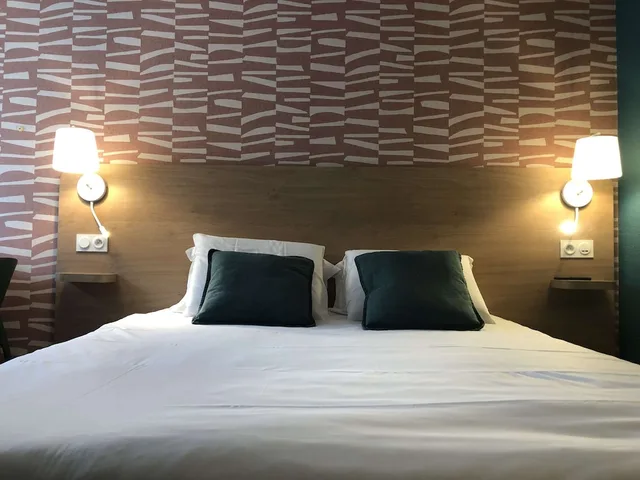 غرفة قياسية بسرير مزدوج، Kyriad Honfleur - La Riviere Saint Sauveur 3/5