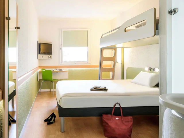 غرفة ثلاثية، ibis budget Noyon 3/6