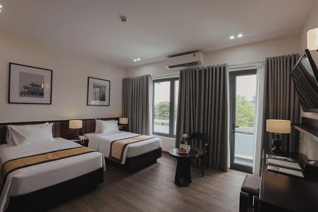غرفة بريميير بسريرين منفصلين بإطلالة على الحديقة، Huong Giang Hotel 6/10