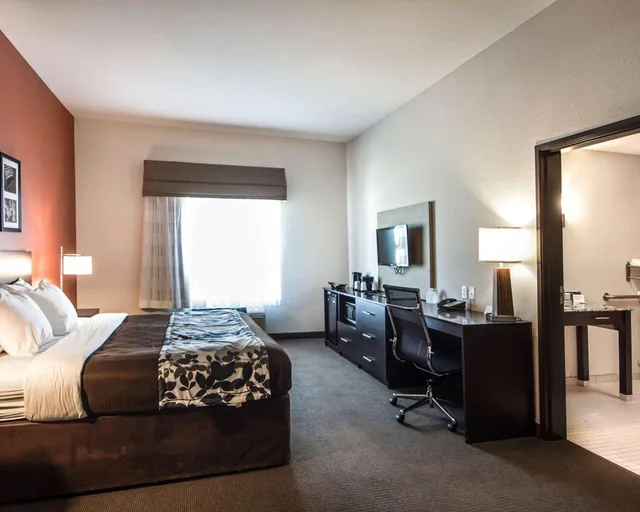 جناح بسرير كينج، Sleep Inn & Suites Hennessey 2/2