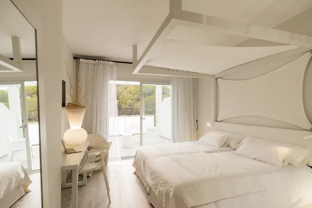 غرفة قياسية بسرير مزدوج، Blanco Hotel Formentera 1/3