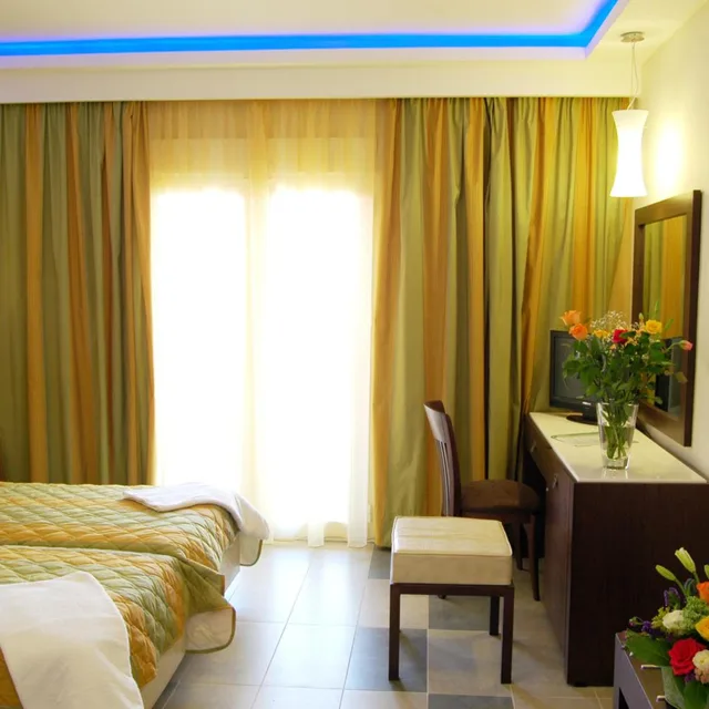 غرفة رباعية، Majestic Spa Hotel 10/10