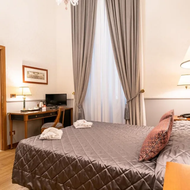 غرفة مزدوجة، Strozzi Palace Hotel 3/10