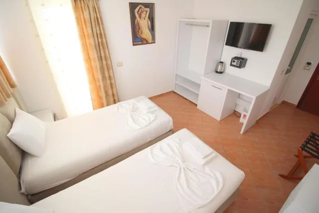 غرفة ديلوكس بسريرين منفصلين بشرفة، Hotel Oskar 2/8