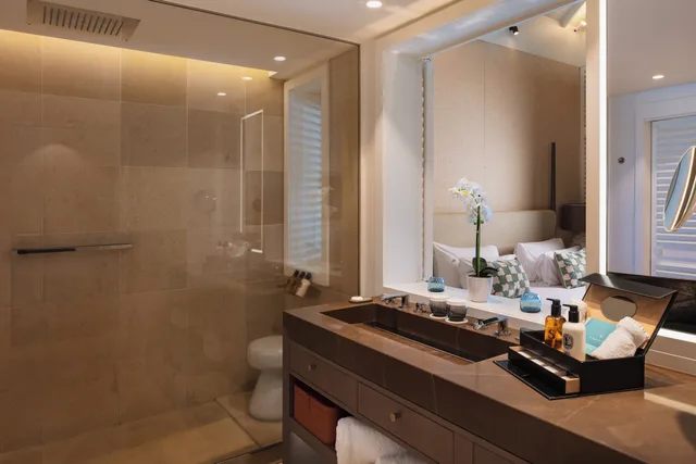 غرفة بسرير كينج بإطلالة على البحر، Le Barthelemy Hotel And Spa 1/1
