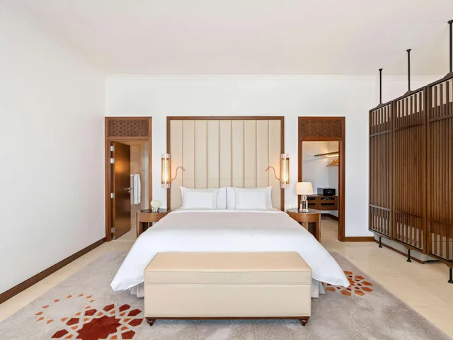 جناح جونيور، Rixos Marina Abu Dhabi 5/10