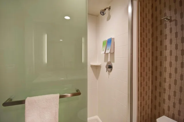Studio, King Bed, Home2 Suites by Hilton Victorville, CA 6/7