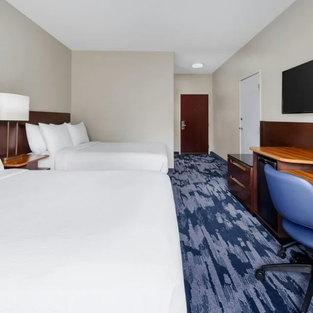 غرفة بسريرين كوين بحوض استحمام لذوي الإعاقة، Fairfield Inn By Marriott Philadelphia Airport 5/10