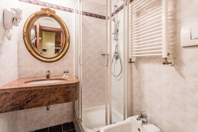 غرفة مفردة، Raeli Hotel Lazio 3/7