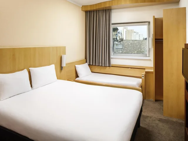 Family, Multiple Beds، IBIS NOTTINGHAM CENTRE 1/5