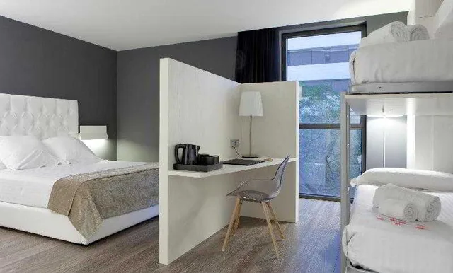 غرفة قياسية رباعية، Sb Plaza Europa 5/8