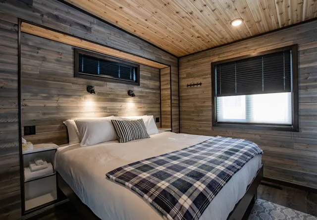 كابينة بريميوم بسرير كينج بإطلالة على الجبل بغرفة نوم واحدة مع أريكة بمطبخ، Boulder Mountain Resort 2/6