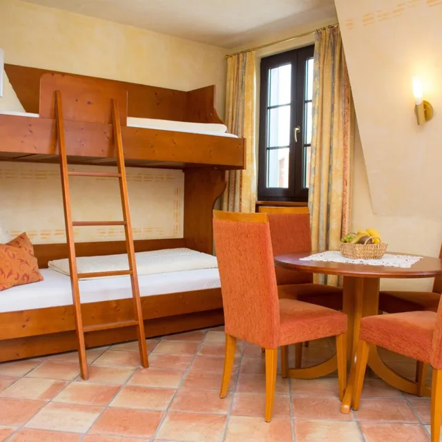 جناح كبير، Hotel Casa Rustica 5/7