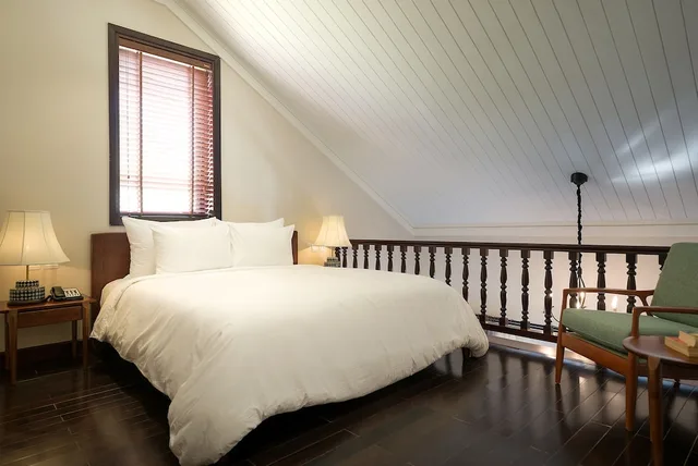 Duplex, Suite, 2 King Beds, Balcony, Club Wing، La Siesta Resort Spa Hoi An 3/10