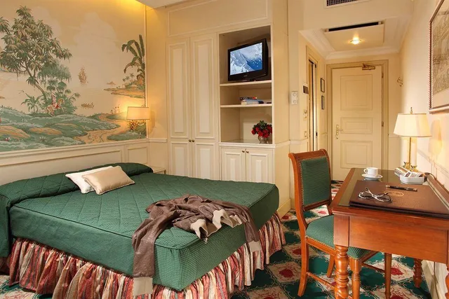 غرفة قياسية بسرير مزدوج، Donna Laura Palace Hotel 1/1
