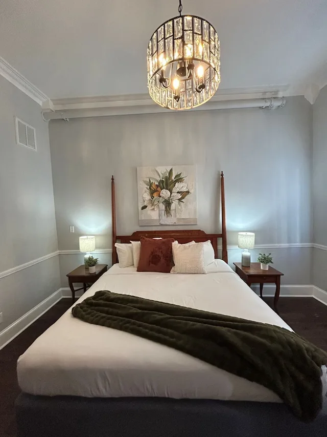 غرفة بريميير بسرير كينج، Hotel St Pierre French Quarter 6/10