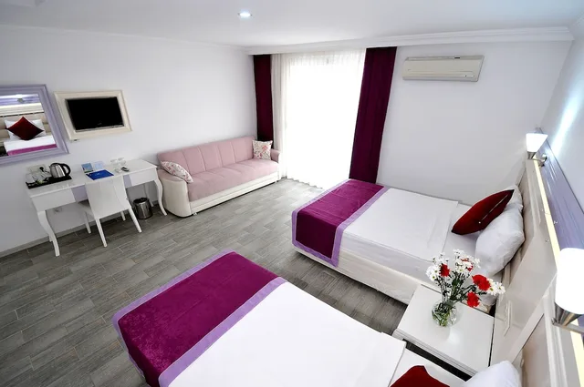 جناح عائلي بسرير مزدوج وسريرين منفصلين، Ramira Beach Hotel 3/5