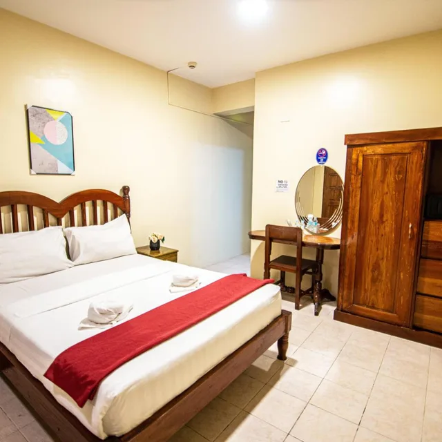 Superior, Double Bed, Kiwi Hotel 4/6