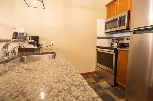 شقة سكنية بإطلالة على الجبل بغرفة نوم واحدة، The Village at Palisades Tahoe 4/4