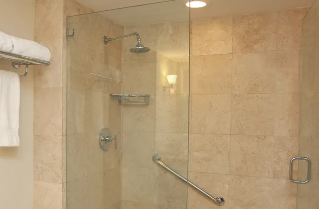 2 Bedrooms, Suite, Balcony, GALLERYone - a DoubleTree Suites by Hilton Hotel 3/3