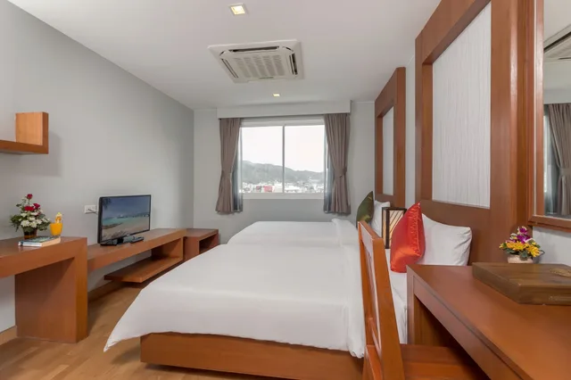 Penthouse Suite, King and Twin Beds, Private Pool، Elite Suites Patong 4/10