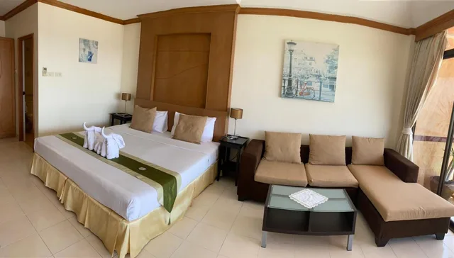 غرفة سوبيريور بسرير مزدوج أو سريرين منفصلين بإطلالة على البحر، Seaview Hotel Sriracha 4/10