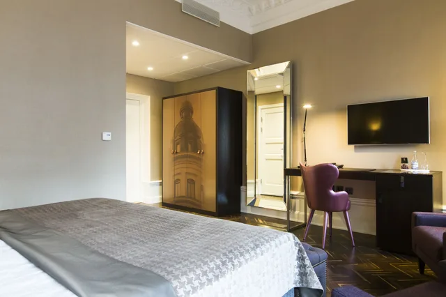 غرفة ديلوكس بسرير كينج، Elite Hotel Adlon 2/9