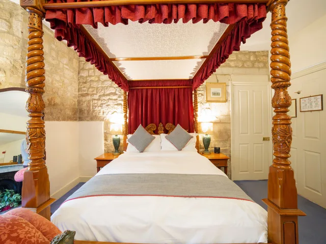 جناح سوبيريور رباعي بسرير مزدوج وسريرين منفصلين، OYO Bailbrook Lodge, Bath 3/7