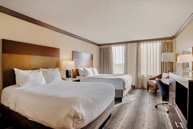 غرفة قياسية بسريرين كوين، Crowne Plaza Harrisburg Hershey 1/5
