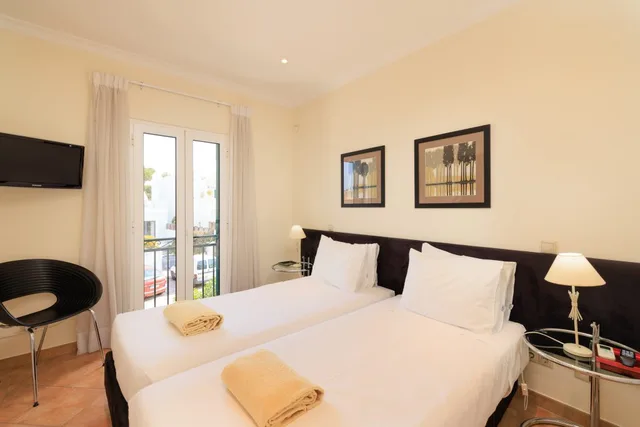 3 Bedrooms, Superior, Town House, with Pool، Vale do Lobo Resort 1/8