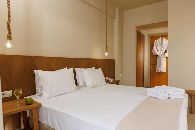 غرفة سوبيريور بسرير مزدوج بإطلالة على البحر مع أريكة، Malia Bay Beach Hotel And Bungalows 5/10