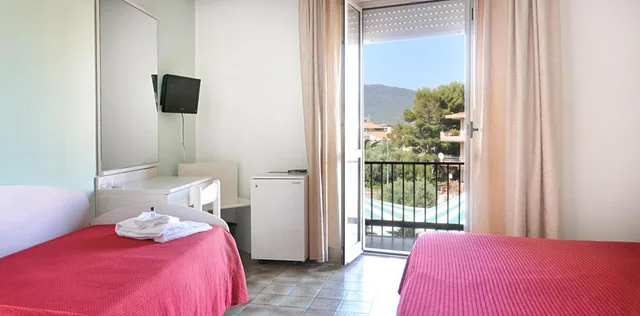 غرفة ثلاثية، Hotel Al Gabbiano 1/4