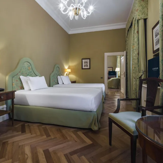 غرفة عائلية بسرير مزدوج، Eurostars Hotel Excelsior 3/6
