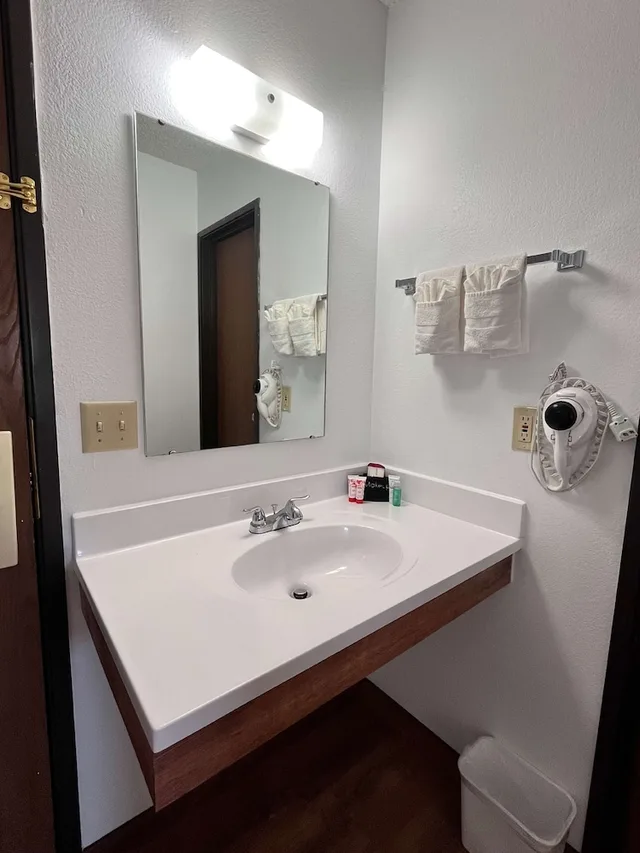 غرفة قياسية بسريرين كوين، SureStay by Best Western Glendive Yellowstone River 3/3