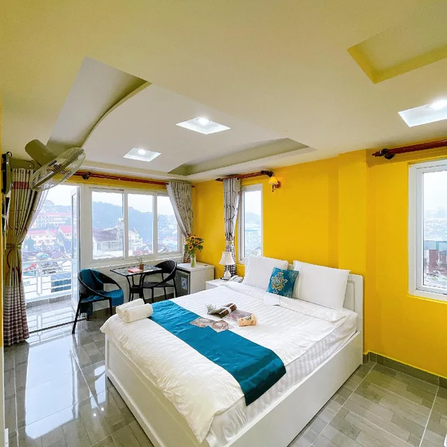 غرفة سوبيريور بسرير كينج بإطلالة على الجبل، Hai Long Vuong Hotel 1/2