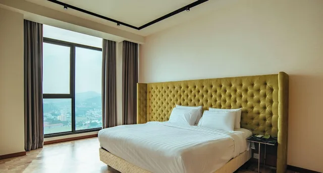 2 Bedrooms, Suite, 1 King and 1 Single Beds, Greenery View، Expressionz KLCC by Wodages 1/3