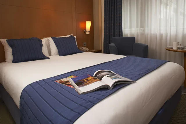 غرفة قياسية بسرير مزدوج، Holiday Inn London - Regent's Park by IHG 1/6
