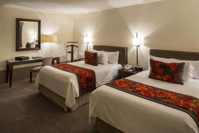 غرفة غراند بسريرين مزدوجين، Quinta Real Puebla 2/10