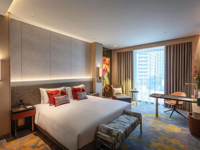 غرفة عائلية بسرير كينج وسريرين منفصلين، Sofitel Singapore City Centre 4/11