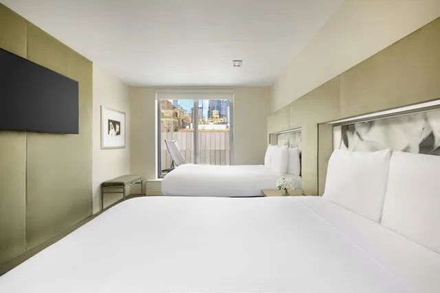 غرفة قياسية بسريرين كوين، The Shoreham Hotel 2/8