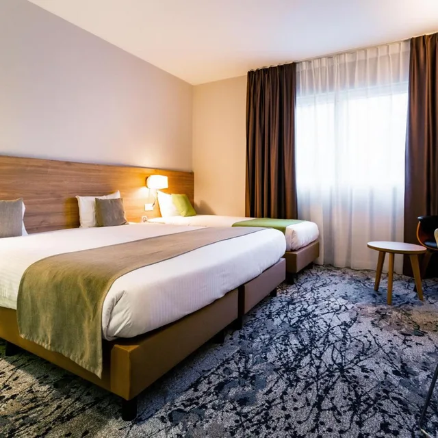 غرفة بسرير مزدوج، Utopia Hotel 1/8