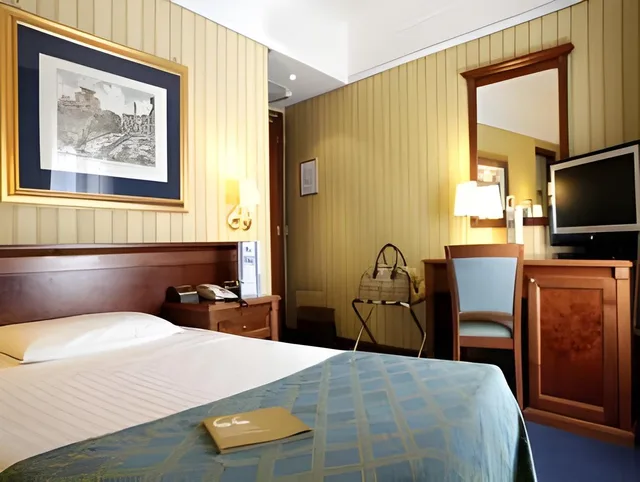 غرفة اقتصادية، Exe International Palace 1/2