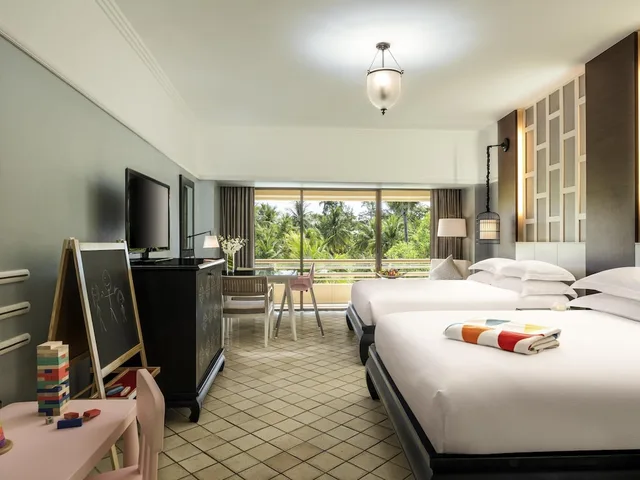 غرفة سوبيريور بسريرين كوين بإطلالة على الحديقة، Pullman Phuket Karon Beach Resort 5/10