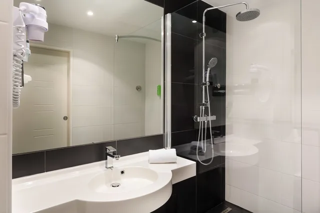 غرفة سوبيريور بسرير كينج، Best Western Hotel Mediterranee Menton 10/10