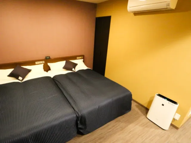 غرفة بسريرين منفصلين للمدخنين، Hotel Livemax Mikawaanjo Ekimae 2/3