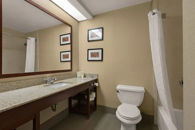 غرفة قياسية بسريرين كوين، Comfort Inn Bordentown Near NJ Turnpike 8/9