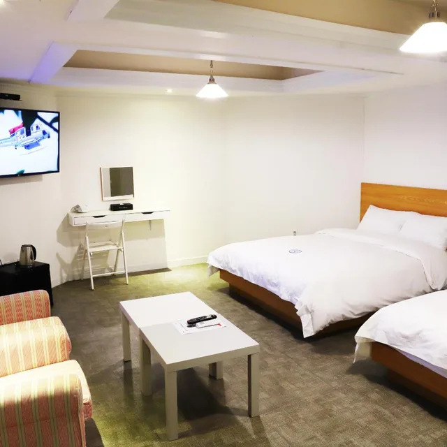 غرفة ديلوكس عائلية، Hillside Hotel 3/3