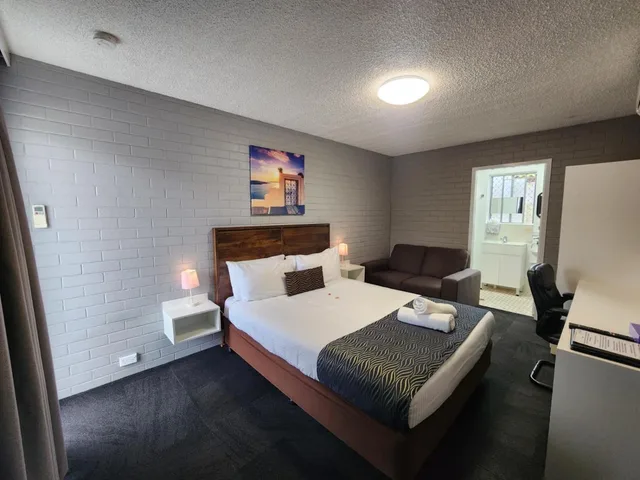 غرفة ديلوكس بسرير مزدوج، Crest Motor Inn 1/1