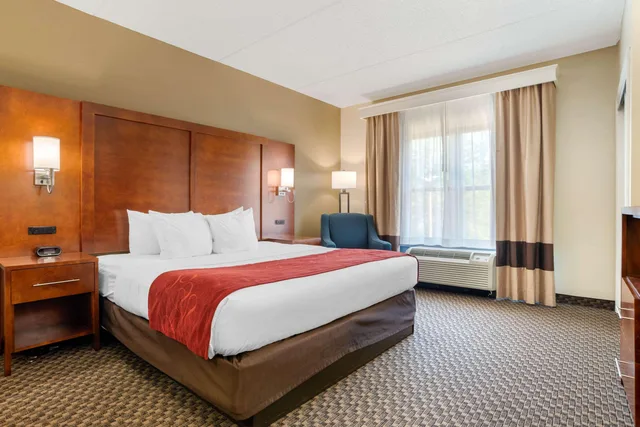 غرفة بسرير كينج، Comfort Suites Tallahassee Capitol - University Area 5/8