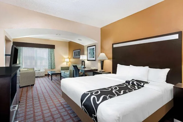 غرفة ديلوكس بسرير كينج لذوي الإعاقة، Spark by Hilton Plainfield Indianapolis Airport 1/1